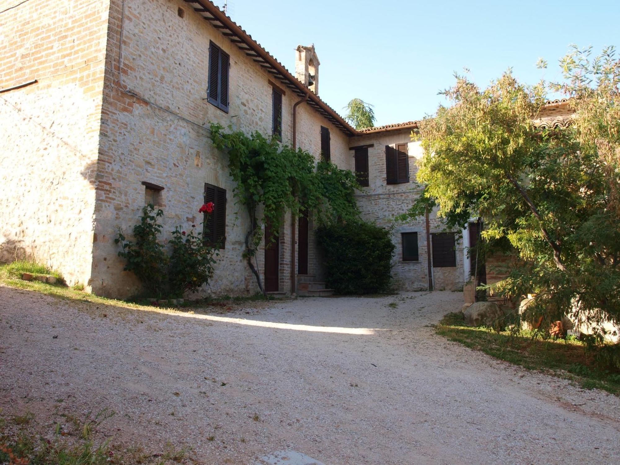 Agriturismo Camiano Piccolo Montefalco Kültér fotó